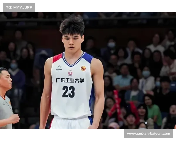 广州男篮季前赛惨败47分 陈国豪13分刘彦诚三分5中4表现亮眼 广州男篮季前赛惨败47分 陈国豪13分刘彦诚三分5中4表现亮眼